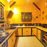 Czarnieckiego 4 By Homeprime Hotell